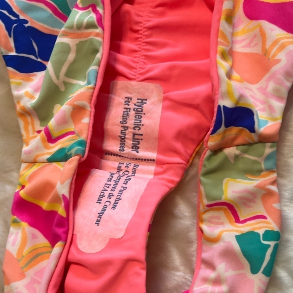 Can & Luca Tropical Peach Reversible Bikini Set Sz L NWT - Picture 3 of 5